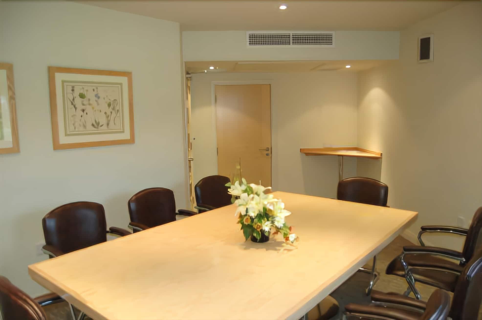 Kings Court Hotel Alcester Buitenkant foto