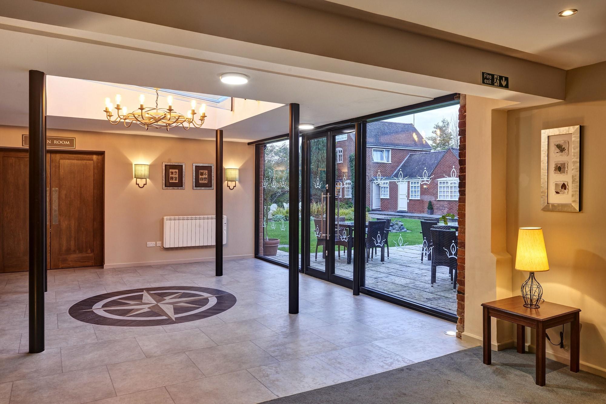 Kings Court Hotel Alcester Buitenkant foto