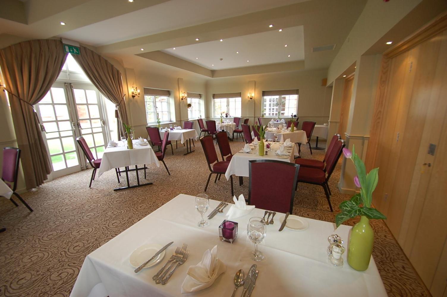 Kings Court Hotel Alcester Buitenkant foto
