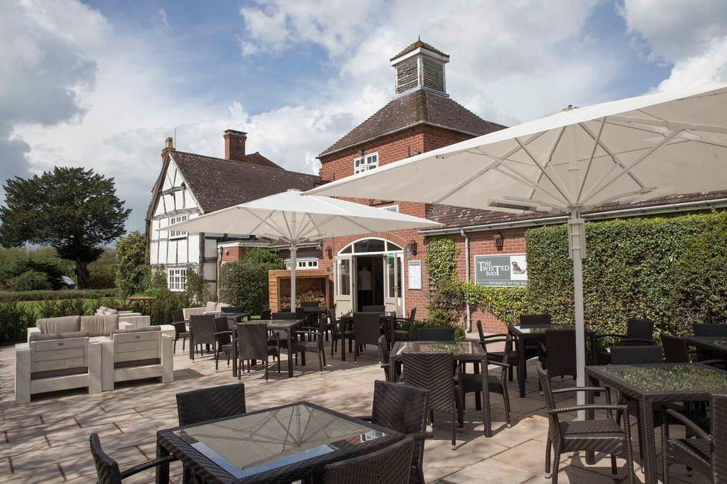 Kings Court Hotel Alcester Buitenkant foto
