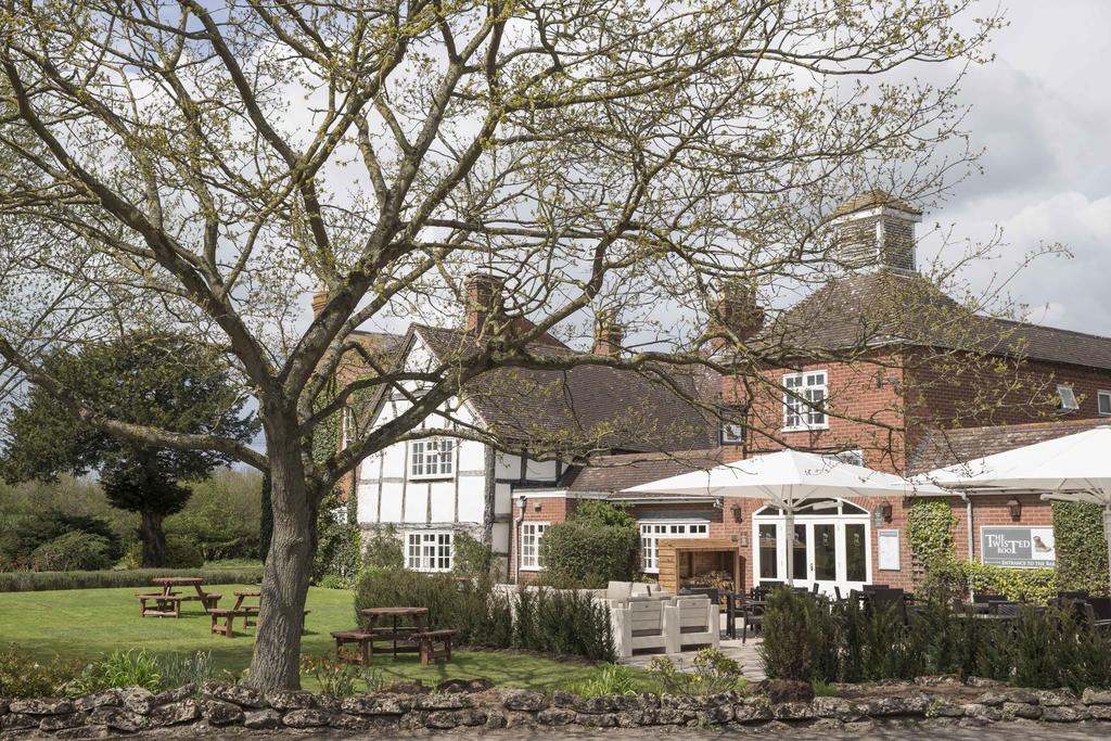 Kings Court Hotel Alcester Buitenkant foto
