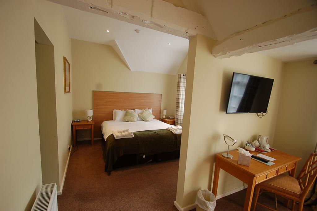 Kings Court Hotel Alcester Buitenkant foto