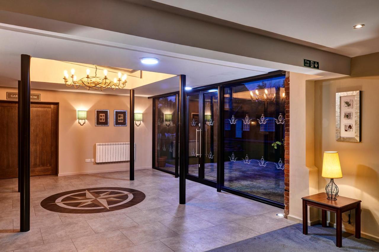 Kings Court Hotel Alcester Buitenkant foto